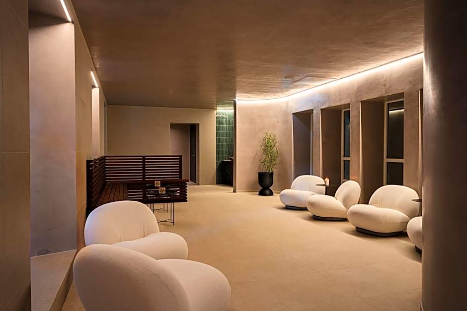 Enter St Elisabeth Suites & Spa