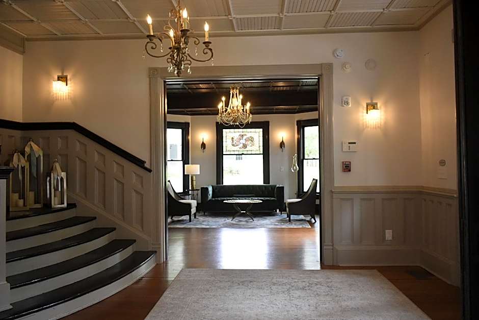 Sparrow Grove Manor