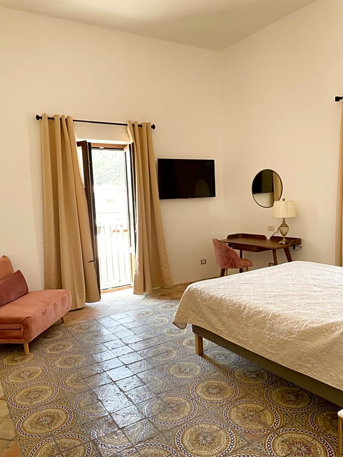 B&B Faraglione