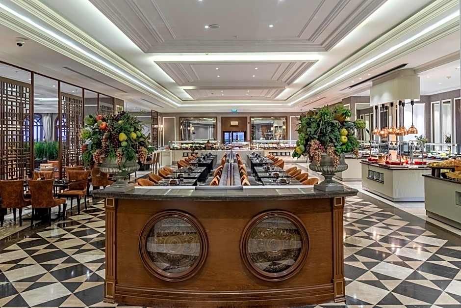 Lords Palace Hotel SPA Casino