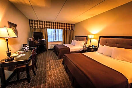 Queen Room with Two Queen Beds - Non-Smoking