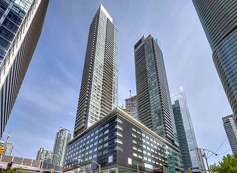 1BR Luxury Condo - Downtown Toronto