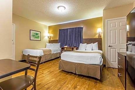 Double Room with Two Double Beds - Non-Smoking