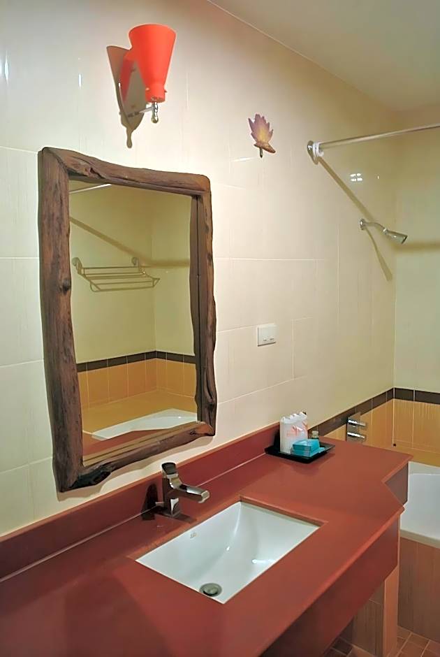 Chaikana Thani Hotel