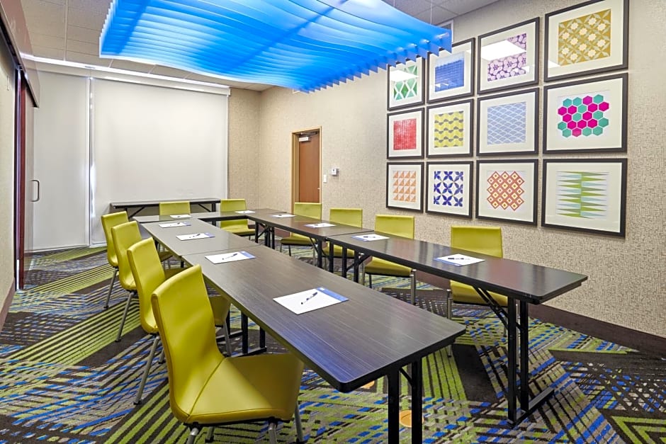Holiday Inn Express and Suites El Paso East By IHG