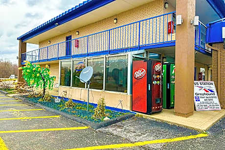 Happy Stay Inn Madisonville I-69 By OYO