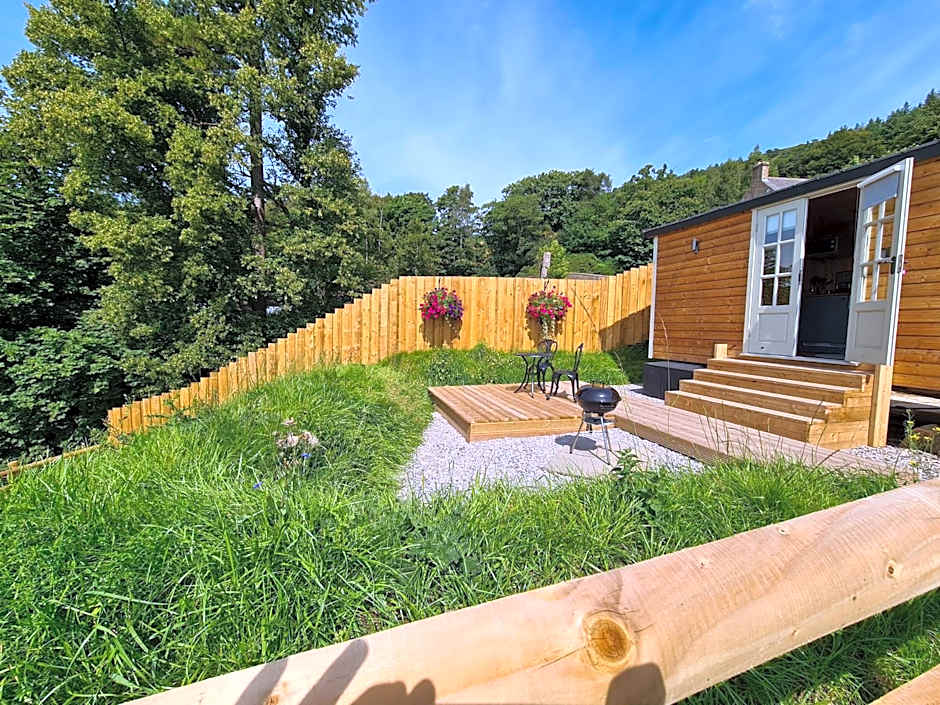 Peak District Shepherds Hut