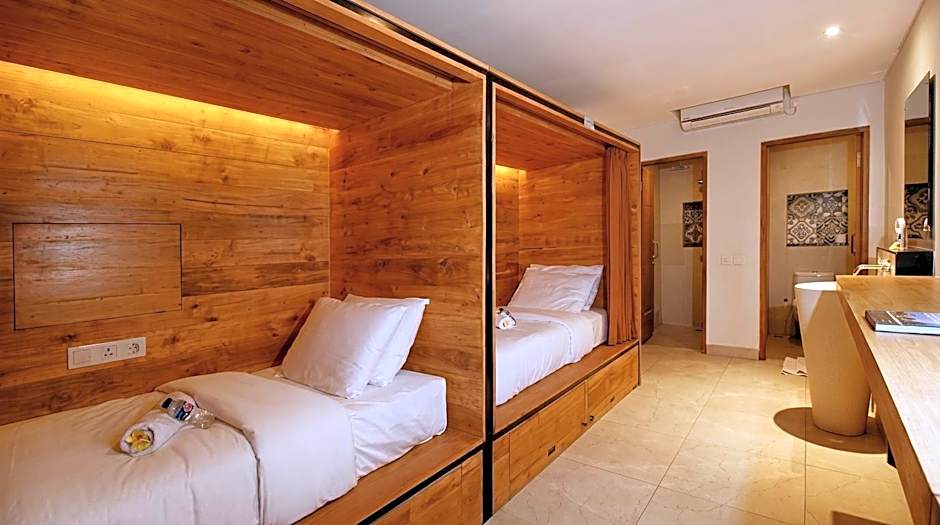 D beds Hostel