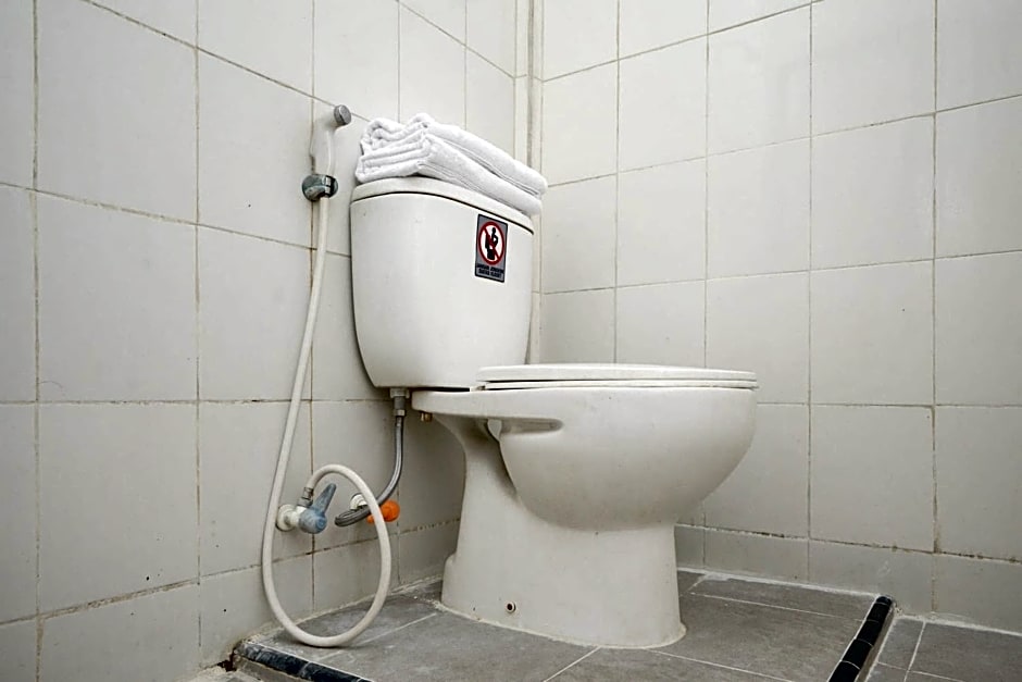 OYO 2003 Female Guest House