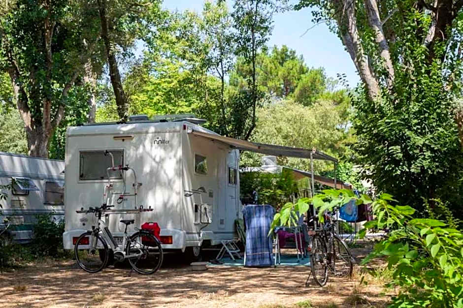 Camping 4 étoiles - Piscine - ef00ai