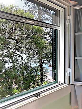 Double Room Attic - Garden View