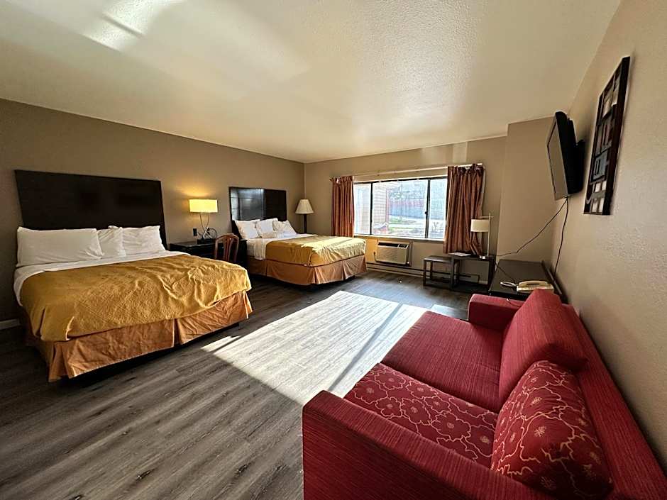 Rodeway Inn & Suites Madison East