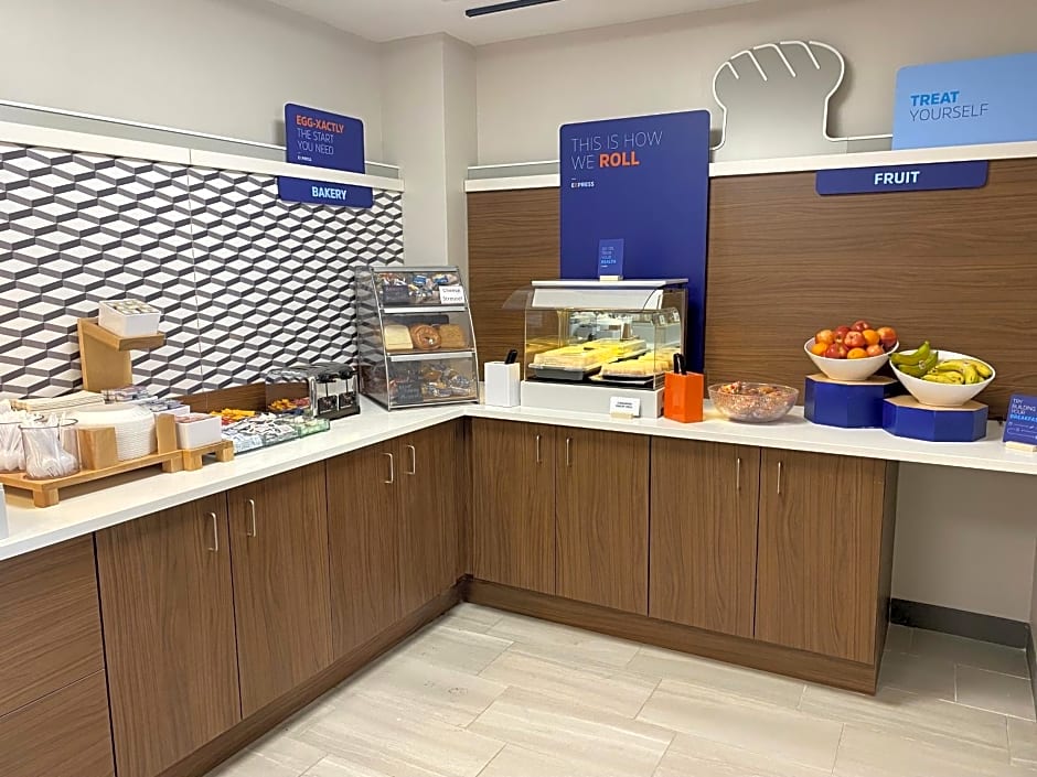 Holiday Inn Express Plymouth by IHG