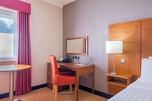 Clarion Cedar Court Wakefield Hotel