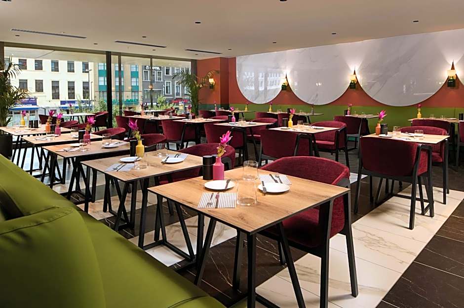 Cardo Brussels, Autograph Collection