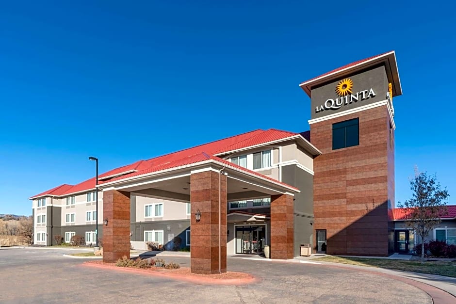 La Quinta Inn & Suites by Wyndham Rifle