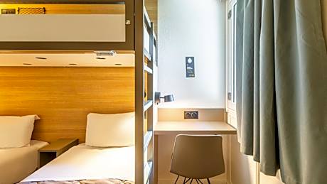 Standard Room with Two Single Beds and One Bunk Bed