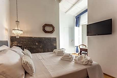 Double or Twin Room with Terrace