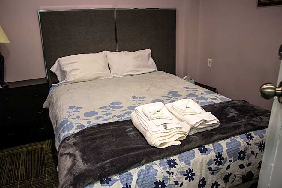 Saint Lawrence Residences and Suites