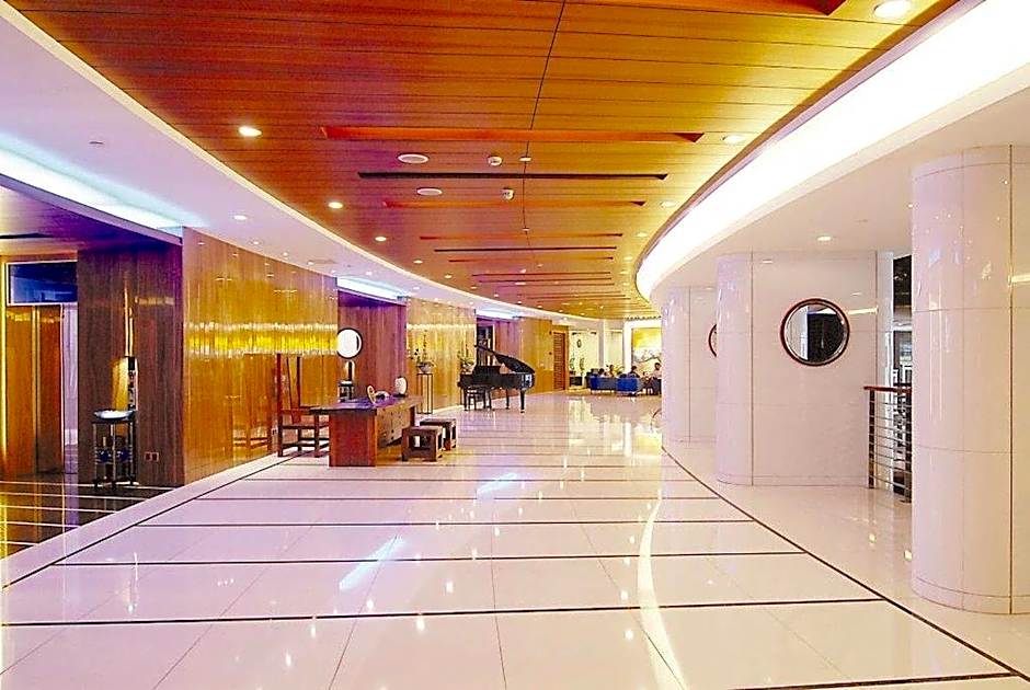 Ocean Hotel