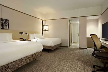 Queen Room with Two Queen Beds - Hearing Access