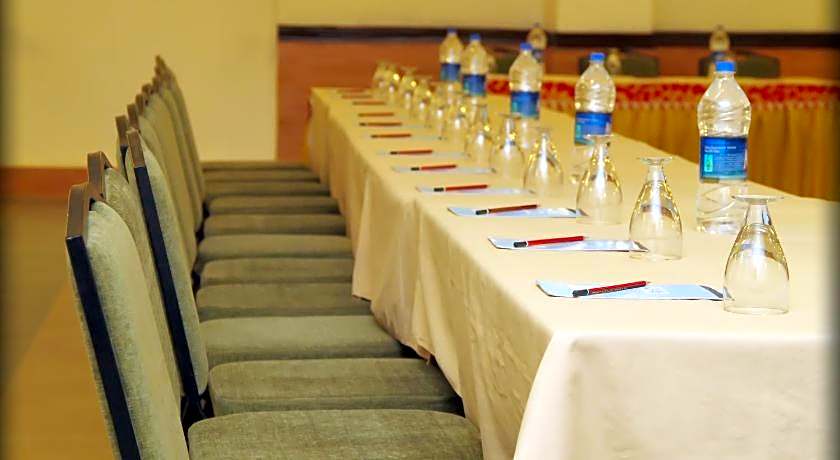 Dhawala Resort by Aamod 