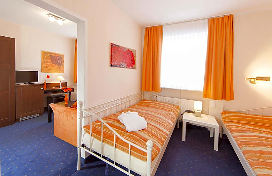 Zdjęcie 1 z 4 — 2 Beds