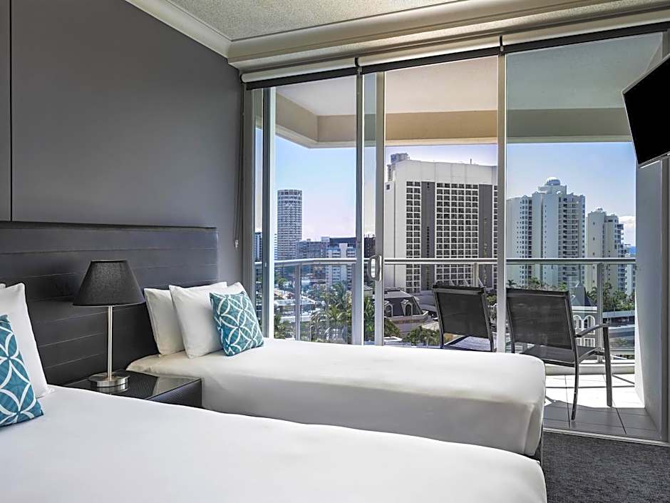 Mantra Towers of Chevron Surfers Paradise