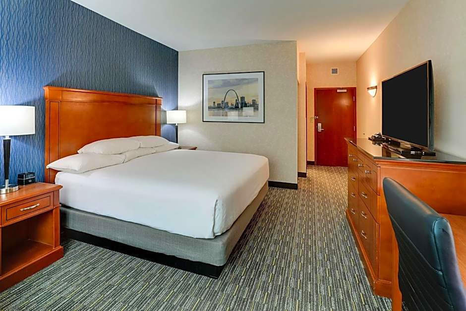 Drury Inn & Suites Arnold