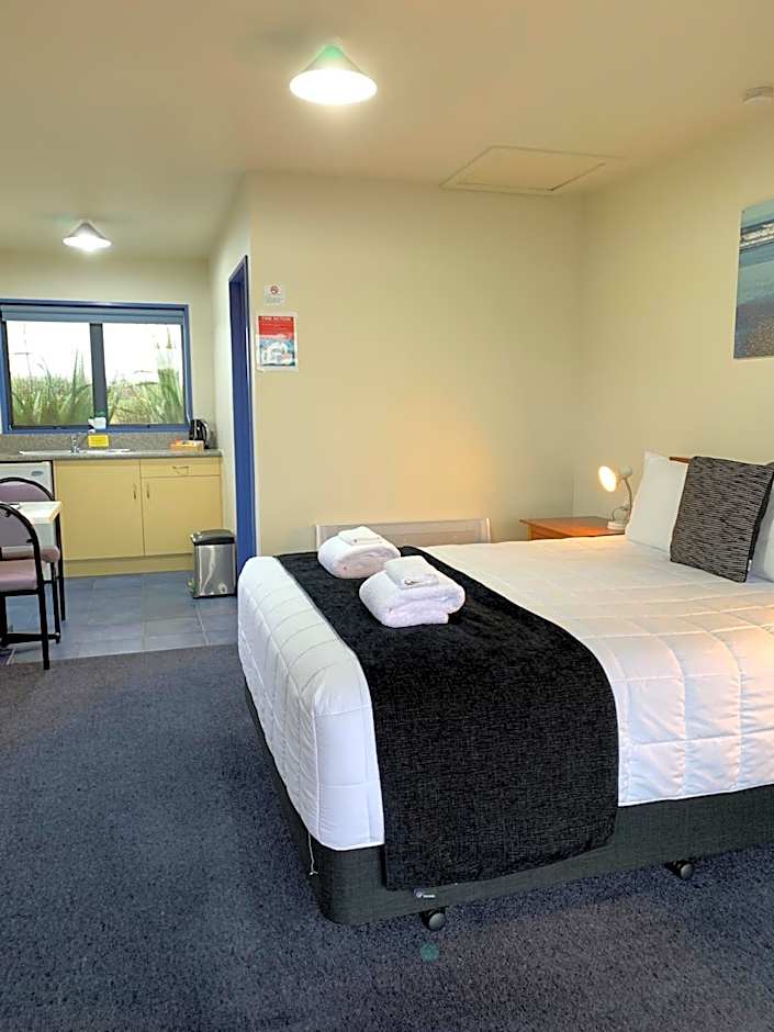 Haast River Motels & Holiday Park