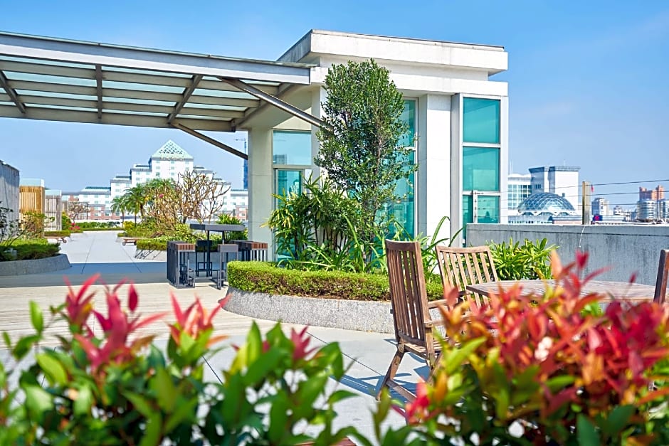 Taipung Suites Hotel