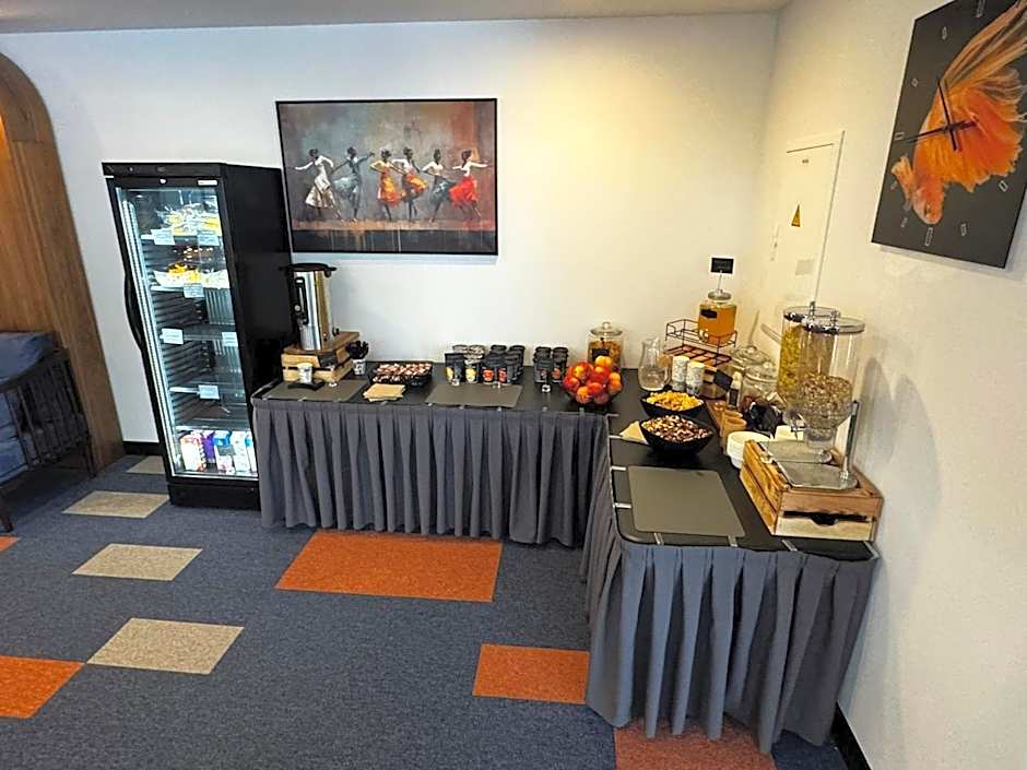 Kepler Club Riga Airport Hotel - Landside Public Area