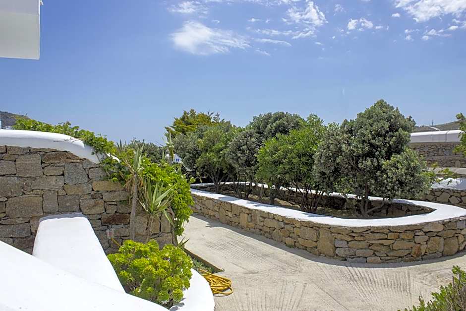 Eleftheria Hotel & Apartments