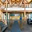 Lakeview Inns & Suites - Okotoks