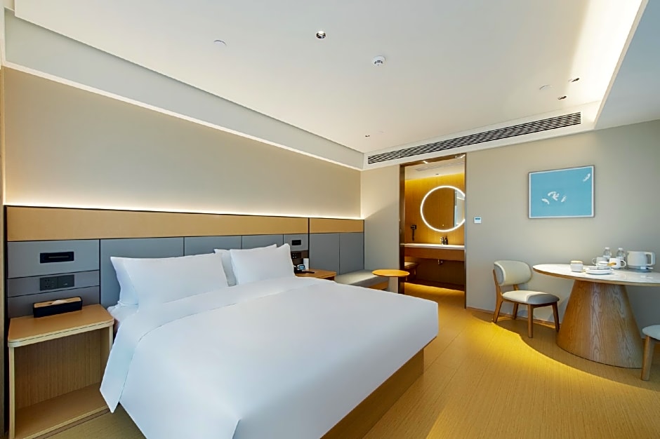 JI Hotel Xiangyang Dongjin Minfa Century Plaza