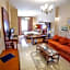 Comfort Hotel Suites