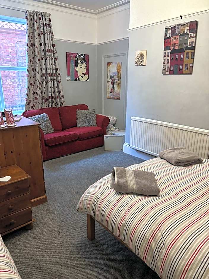 Esklet Guest House