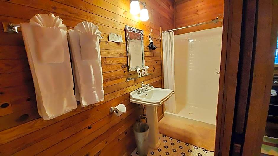 Lake Rabun Hotel