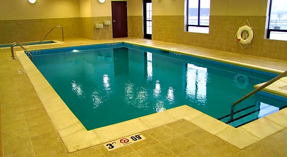 Holiday Inn Express & Suites Morton Peoria Area, an IHG Hotel
