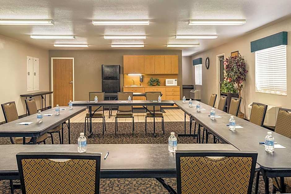 Travelodge by Wyndham Wellington