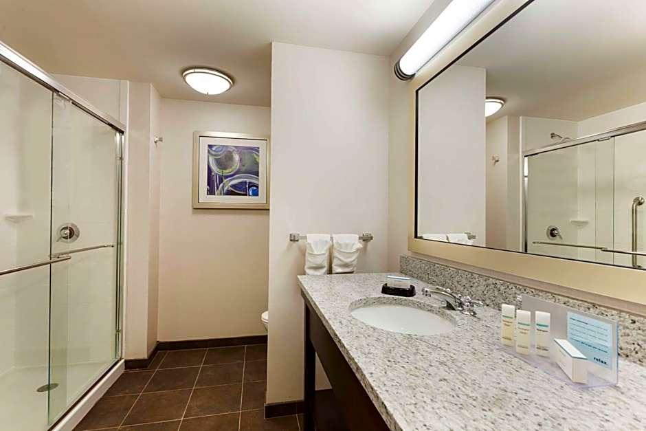 Hampton Inn By Hilton & Suites Camp Springs