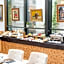Envoy Hotel