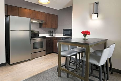 Two Bedroom Suite - Two Queens