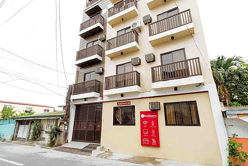 RedDoorz near NAIA Terminal 1