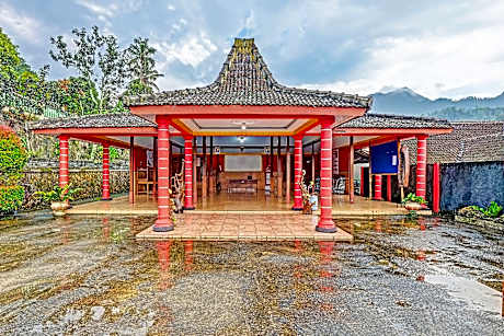 SPOT ON 91095 Desa Wisata Conto