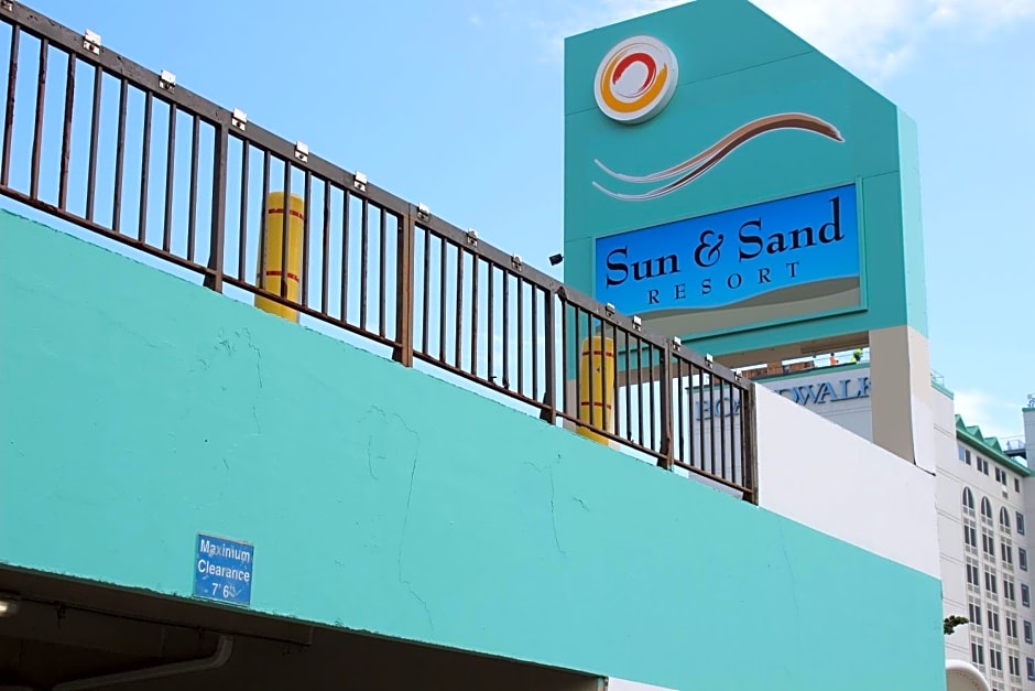 Sun & Sand Resort Oceanfront Suites