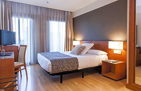 Triple Room (3 Adults)