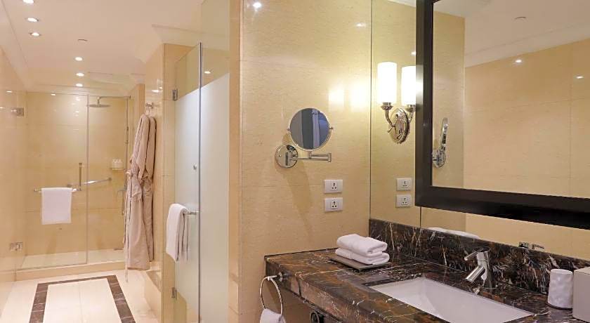 Raffles Makati Hotel