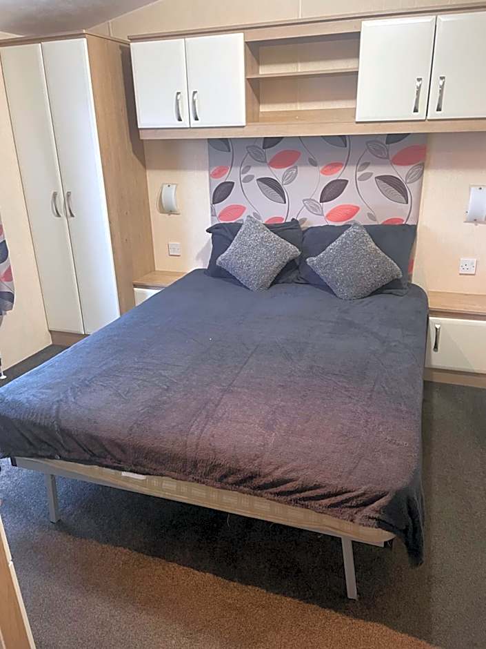 Whitehouse Leisure Park N&V Caravan Hire