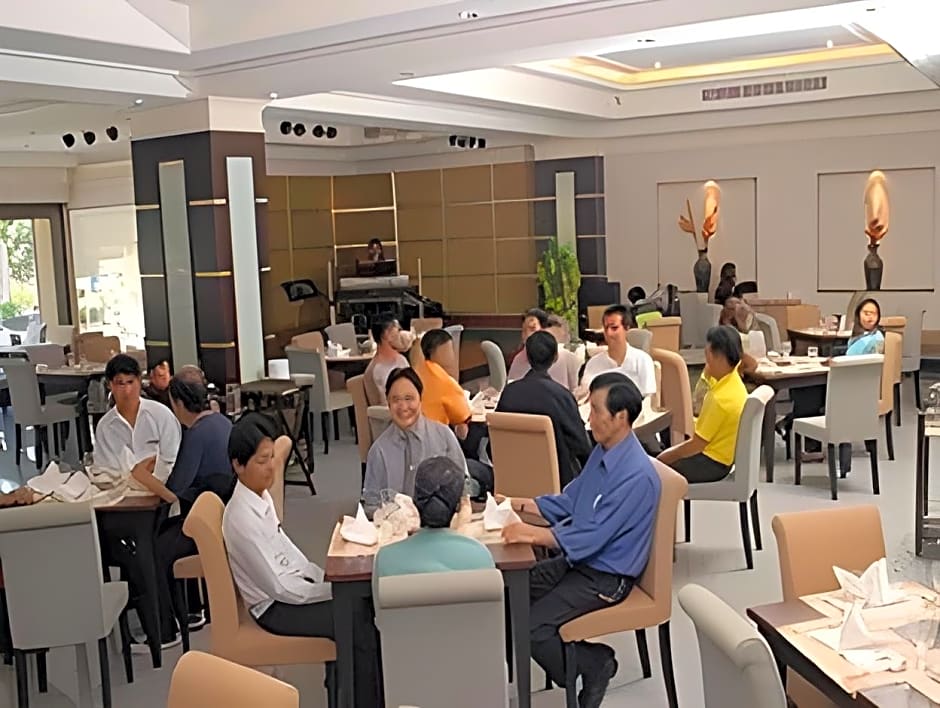 Chakungrao Riverview Hotel